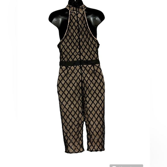 🎉HP🎉 Miss Avenue Beautiful sequined halter dress. Black with tan lining. Sz. M - Picture 4 of 5